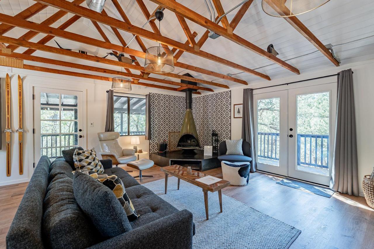 The Pine House - Cozy Mid-Century Modern, Pet-Friendly Villa Dış mekan fotoğraf