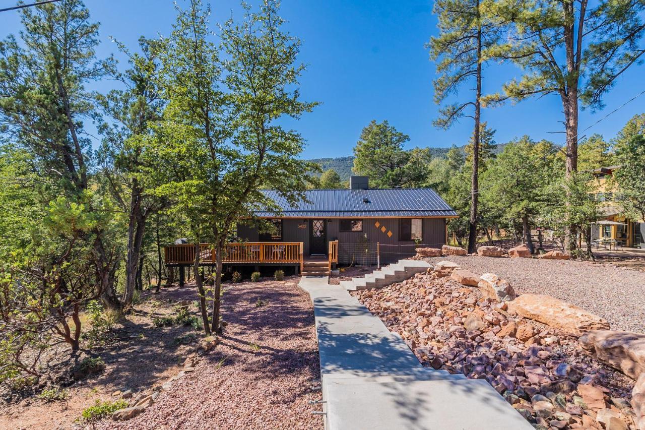 The Pine House - Cozy Mid-Century Modern, Pet-Friendly Villa Dış mekan fotoğraf